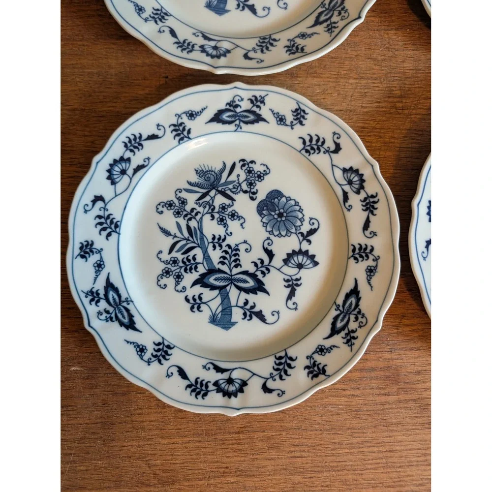Blue Danube Salad Plates Set of 4 Vintage Blue White Onion Pattern 8.75
